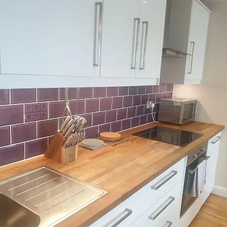 Amazing 2 Bed 2 Bath Apartment City Centre Free Secure Parking Cardiff Exterior photo