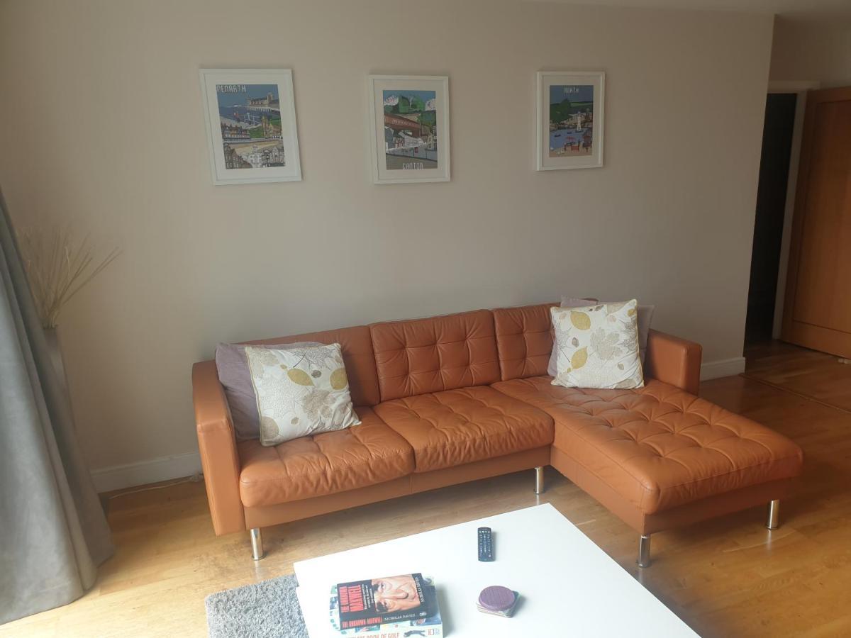Amazing 2 Bed 2 Bath Centre Free Secure Parking